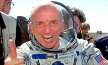 Преди 23 години излита първият космически турист