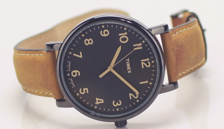 Каишките за <strong class='keys'>часовници</strong>, направени от кенгуру, обикновено имат набръчкан вид и могат да бъдат боядисани във всеки цвят по ваш избор