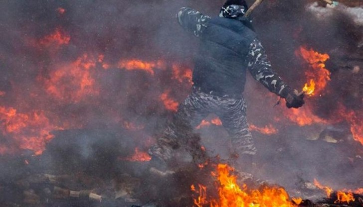 Украинската милиция предприе брутална акция за смазване на силно радикализиралите се протести в Киев