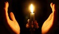 Голяма Задушница е, палим свещ в памет на покойниците