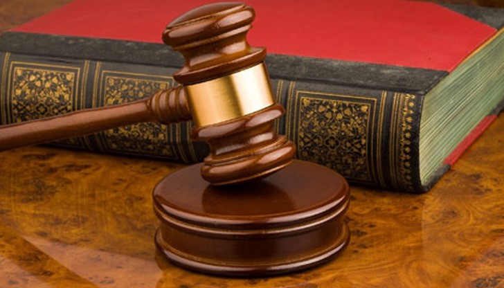 5 г. ще лежи Троянеца, заснел как 15-годишно сираче му прави френска любов 5 г. ще лежи Троянеца, заснел как 15-годишно сираче му прави френска любов