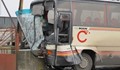 17-годишен катастрофира с откраднат автобус