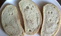 Петна в бял хляб