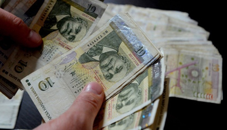 Започна отпускането на еднократната помощ за бедните Започна отпускането на еднократната помощ за бедните