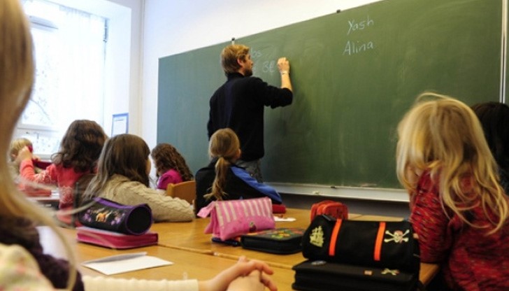 Превръщаме се в нация от малоумници Превръщаме се в нация от малоумници