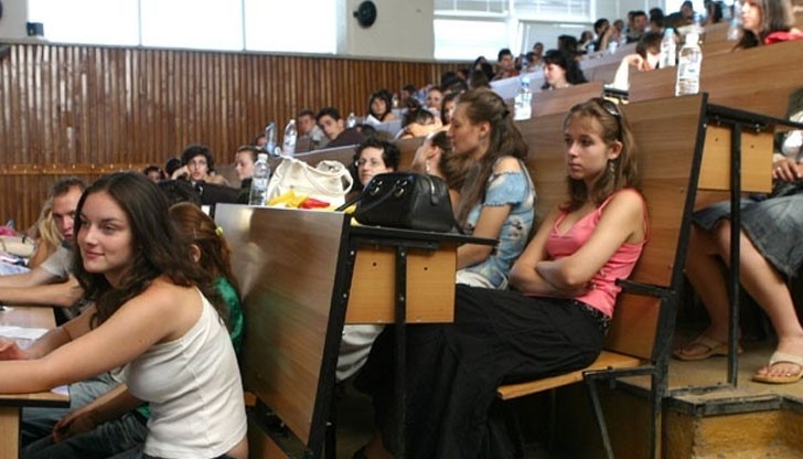 Студенти бъркат „и” с „й” Студенти бъркат „и” с „й”