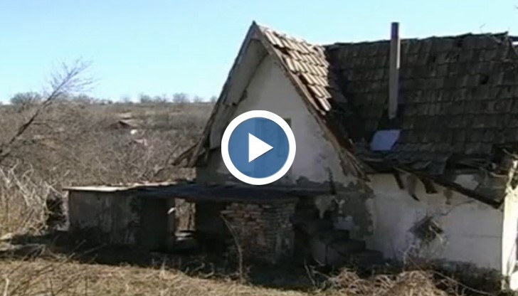 Крадци "обезкостяват" вилни имоти край Русе, а бездомници се настаняват в необитаемите къщи