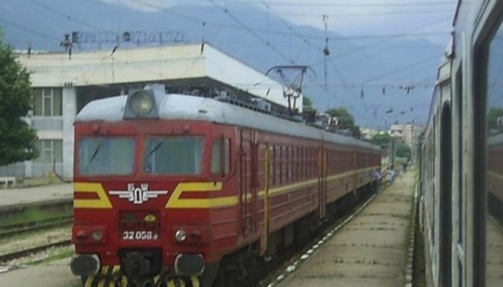 БДЖ пуска извънредни вагони по великденските празници БДЖ пуска извънредни вагони по великденските празници