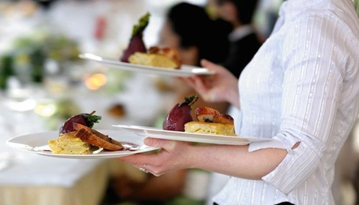 Настъпва глад за сервитьори и бармани