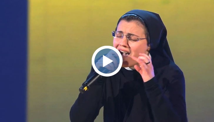 Монахиня участвала в предаването "Гласът на Италия" постави рекорд в интернет