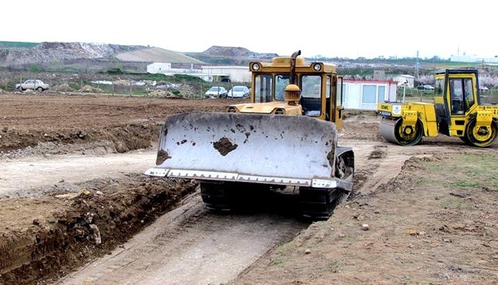 Пускат машина за преработка на строителни отпадъци