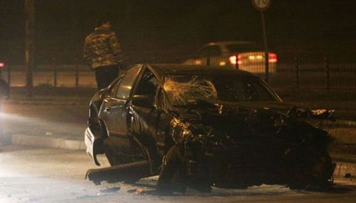 Жестока катастрофа! Кола се блъсна в друга с над 200 километра в час Жестока катастрофа! Кола се блъсна в друга с над 200 километра в час