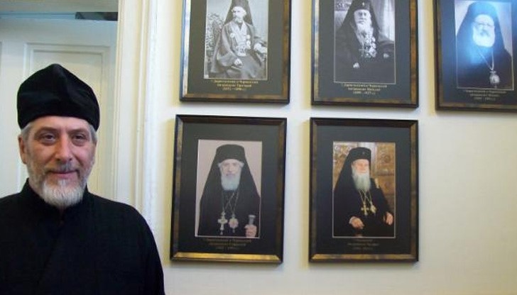 Прибират джиесемите при избора на владика в Русе