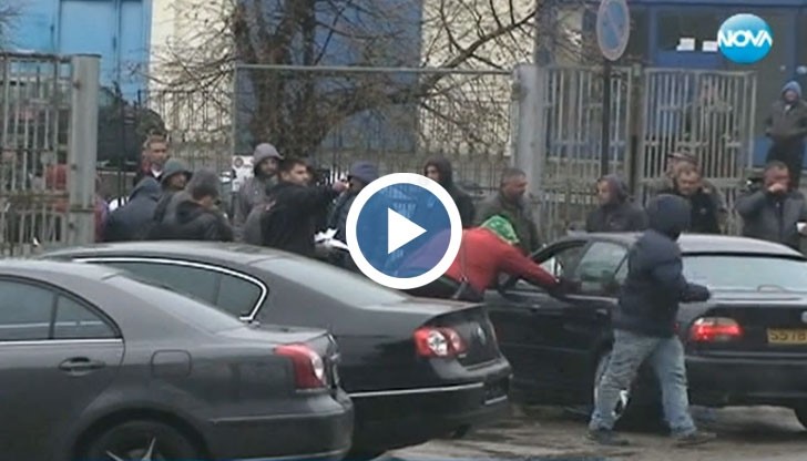 Напрежение и километрични опашки в КАТ