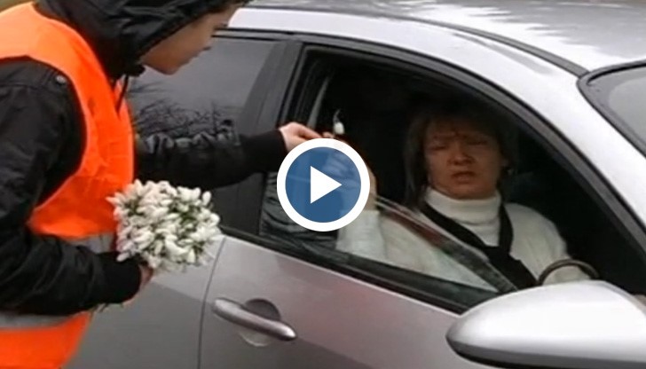 Протестиращи раздадоха кафе, чай и кокичета на изчакващите шофьори