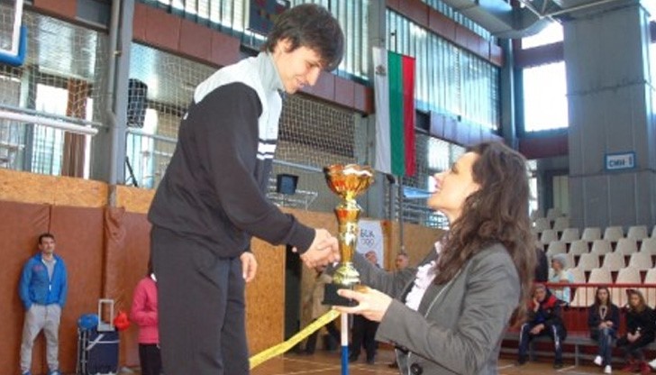 Русенските боксьорки грабнаха шампионска купа