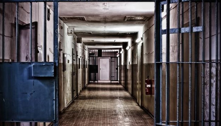 Бащата убиец ще получи от 10 до 20 години затвор Бащата убиец ще получи от 10 до 20 години затвор