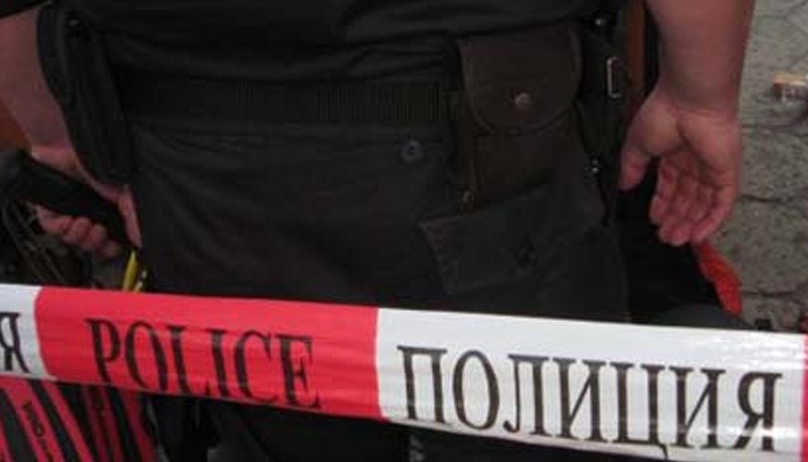 Ученик кърти с вилица пръстен на баба, смазва лицето й с крак! Жената умира в адски мъки! Ученик кърти с вилица пръстен на баба, смазва лицето й с крак! Жената умира в адски мъки!