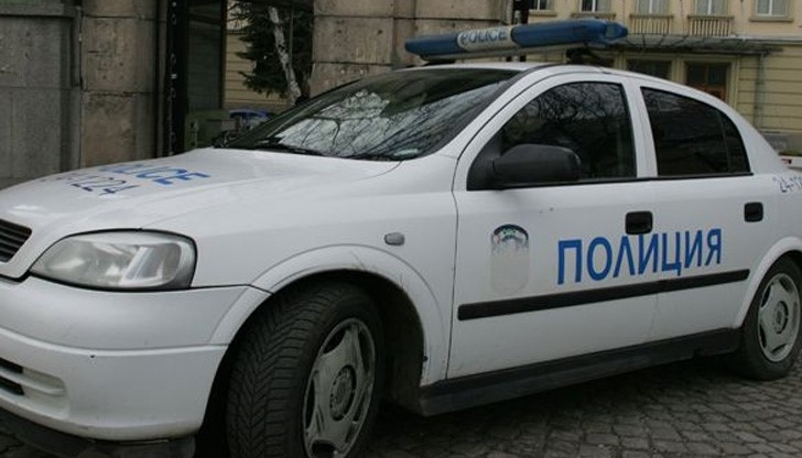 Бабаити пребиха и ограбиха 42-годишен мъж