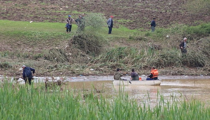 Водолази извадиха трупа и на последната жертва край Винево Водолази извадиха трупа и на последната жертва край Винево
