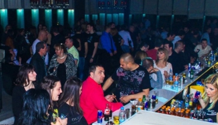 Гларуси дрогират мацки в дискотеката