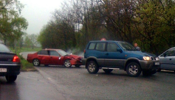 Снимки от катастрофата край "Метро"