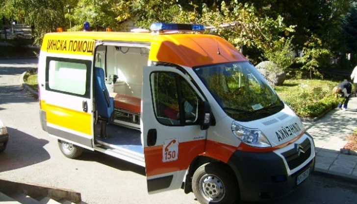 Тийнейджърка сряза вените си от любовна мъка Тийнейджърка сряза вените си от любовна мъка