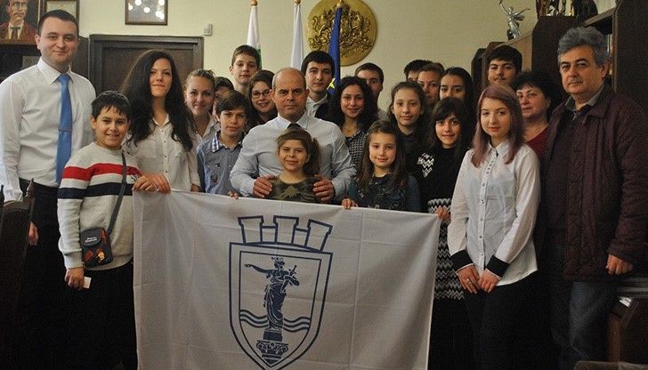 Русенски хор представя България на международен фестивал в Белгия Русенски хор представя България на международен фестивал в Белгия