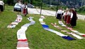 Пенсионери тъкат "европейски килим" с дължината на река Дунав