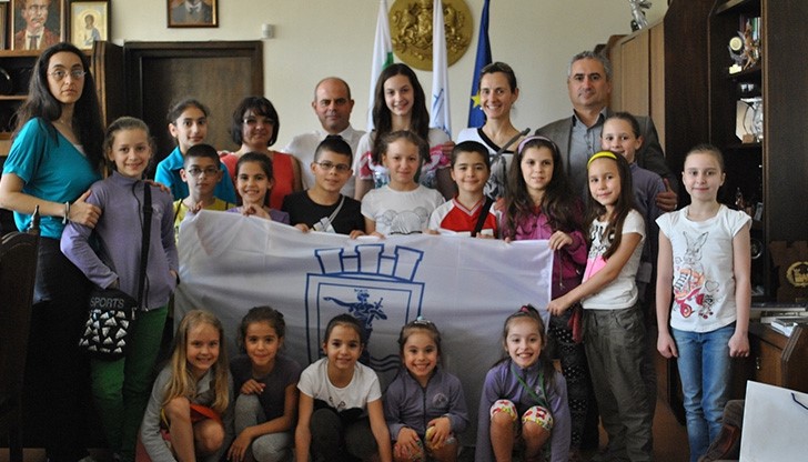 Русенчета представят България на международен турнир по художествена гимнастика в Солун