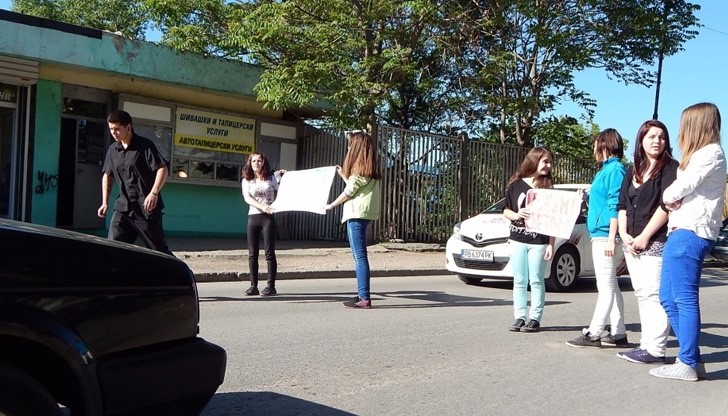 "Повдигнато кръстовище" решава проблема с катастрофите между  „Петрохан“ и „Тича“