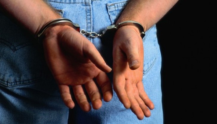 Задържаха 19-годишен обирджия в Русенско