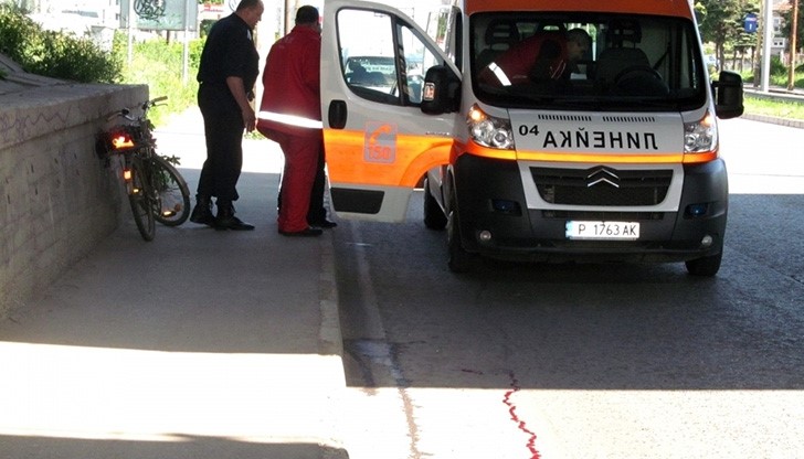 Пиян велосипедист си разби главата на бул. „Христо Ботев“ в Русе