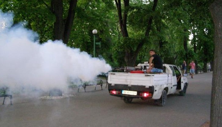 Започват борбата с комарите от утре
