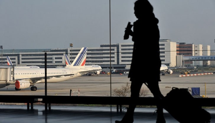 Емигрирайте, докато сте млади... Емигрирайте, докато сте млади...