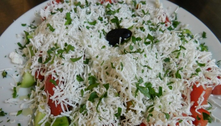 Шопската салата изпревари всички ястия и стана №1 в Европа Шопската салата изпревари всички ястия и стана №1 в Европа