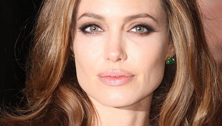 Анджелина Джоли взе неочаквано и категорично решение! Анджелина Джоли взе неочаквано и категорично решение!