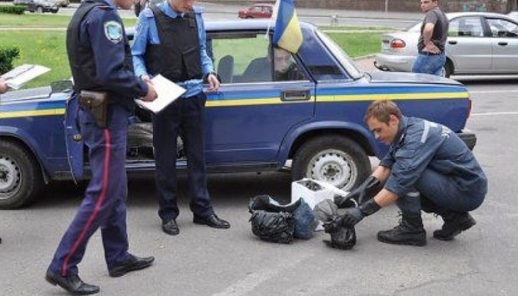 Кмет получи колет с отрязана глава на куче Кмет получи колет с отрязана глава на куче