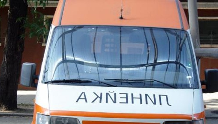 Русенец е в болница след пътен инцидент със "Симсон" Русенец е в болница след пътен инцидент със "Симсон"