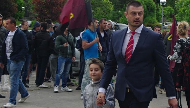 Бареков: Предприятията ни оцеляват не благодарение на държавата, а въпреки държавата