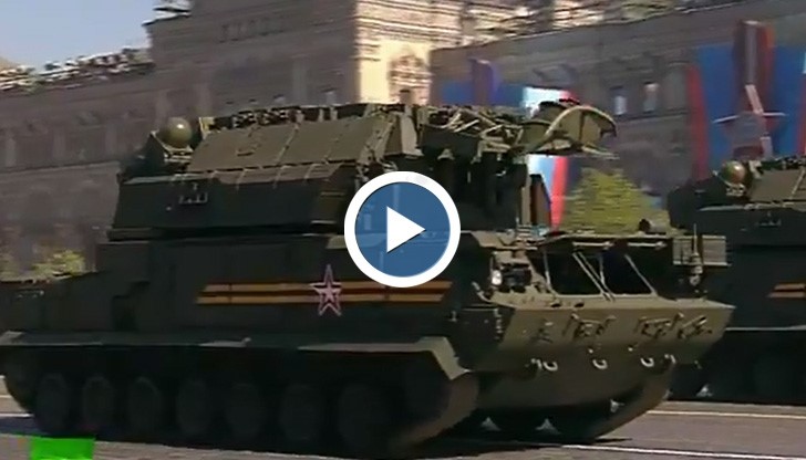Вижте внушителния парад на победата на Червения площад в Москва