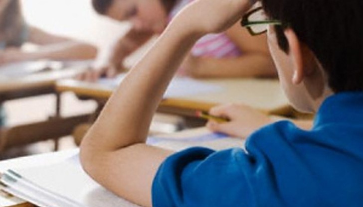 Драстично покачване на точките за тройка на матурите Драстично покачване на точките за тройка на матурите