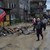 Издирват изчезнала майка с две деца сред руините във Варна