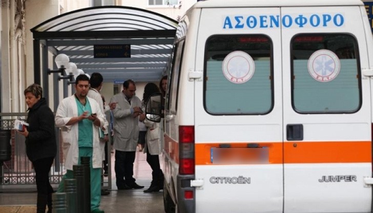 Тежка катастрофа в Гърция прати петима българи в болница Тежка катастрофа в Гърция прати петима българи в болница