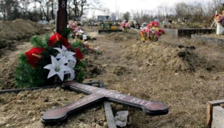 Гробище тръгна към къщите в "Аспарухово" Гробище тръгна към къщите в "Аспарухово"