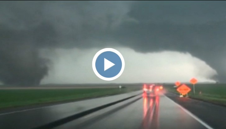 Двойно торнадо помете щата Небраска, един е загинал