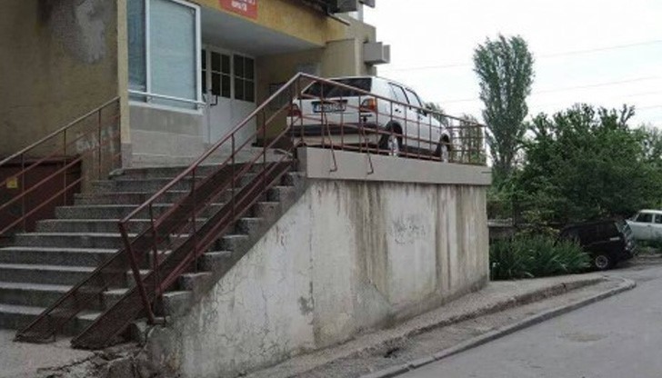 Няма невъзможни неща! Как този „Голф” кацна там?