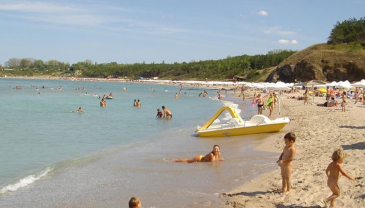 Лекар алармира: Има опасност морската вода да е заразена с хепатит А Лекар алармира: Има опасност морската вода да е заразена с хепатит А