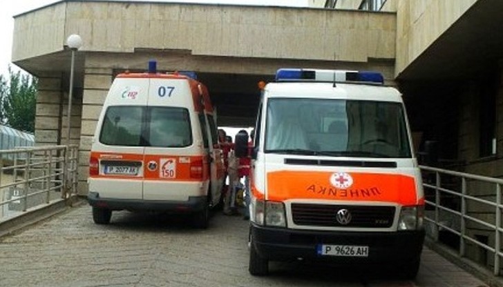 Пиян мъж потроши Спешното в Русе Пиян мъж потроши Спешното в Русе