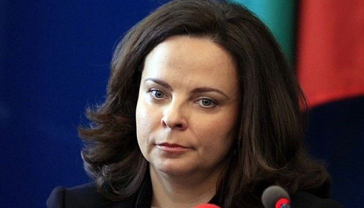 Здравният министър Таня Андреева: Не бих работила в Спешна помощ Здравният министър Таня Андреева: Не бих работила в Спешна помощ
